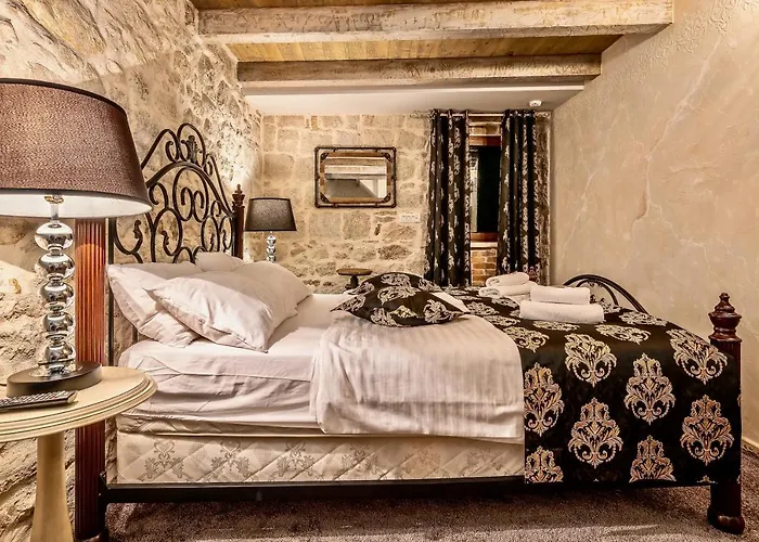 Hotel Historic Plaza Varos (adults Only)