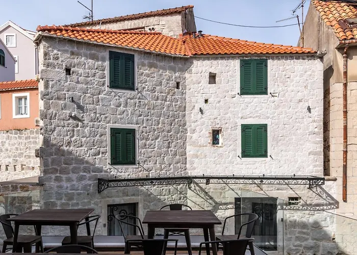 Historic Plaza Varos (adults Only) Split