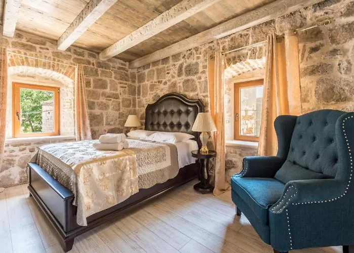 Hotel Historic Plaza Varos (adults Only)