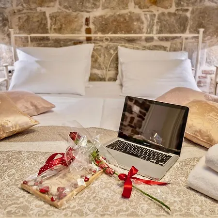 Historic Plaza Varos 4*